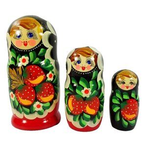 Vintage Russian Nesting Dolls Family Dad Mom Child